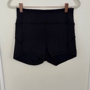 Lululemon High-Waist Black Women's Active Shorts 2.5" | 8